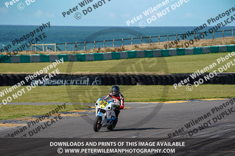 anglesey no limits trackday;anglesey photographs;anglesey trackday photographs;enduro digital images;event digital images;eventdigitalimages;no limits trackdays;peter wileman photography;racing digital images;trac mon;trackday digital images;trackday photos;ty croes